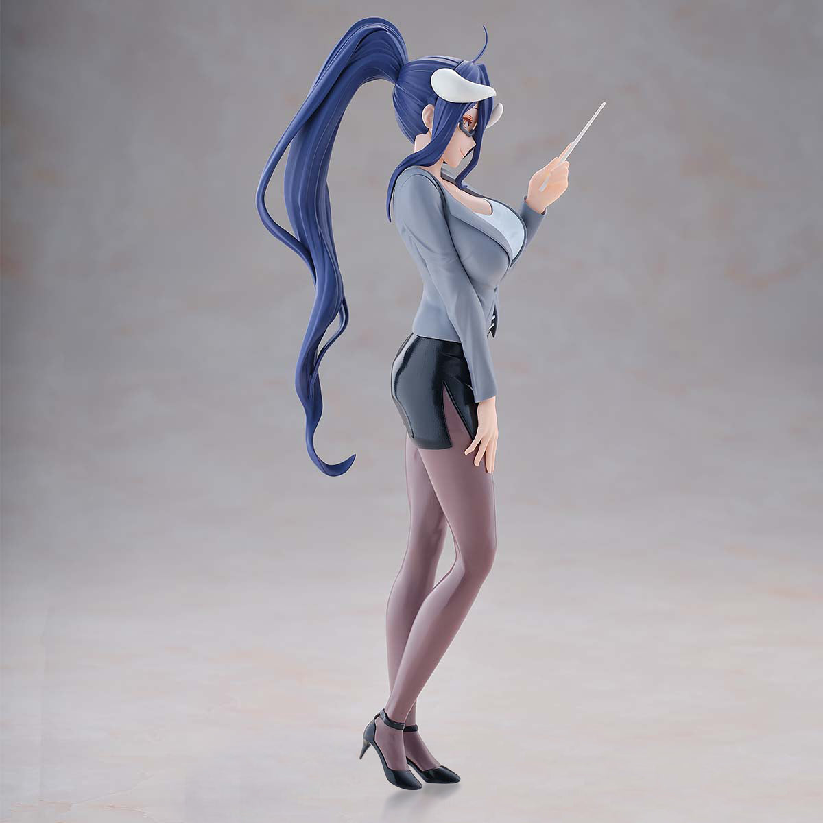 Overlord – Albedo (Loungewear Ver.) Noodle Stopper Figure by FuRyu - Action Figures - Anime