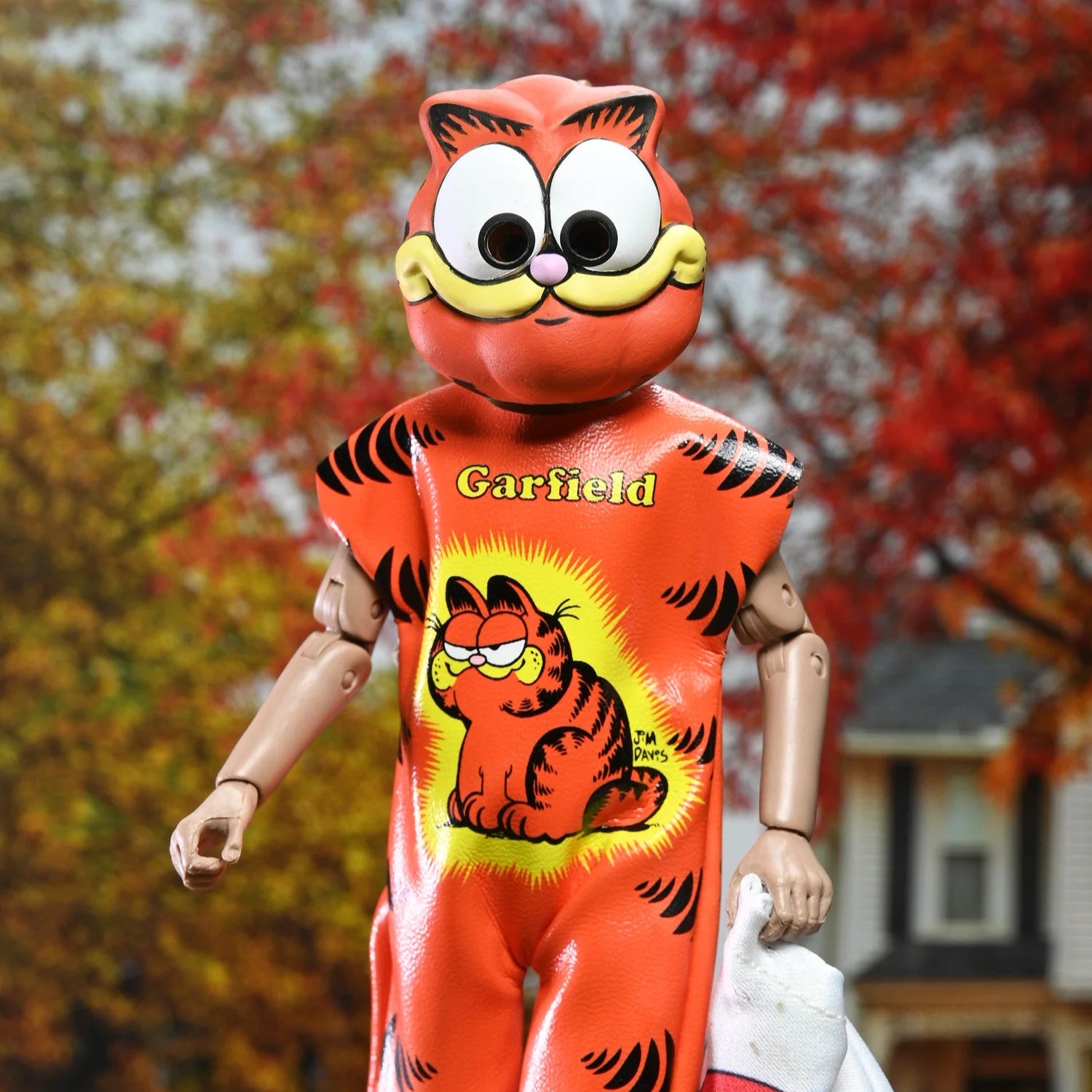 Garfield – NECA Ben Cooper Costume Series Figure