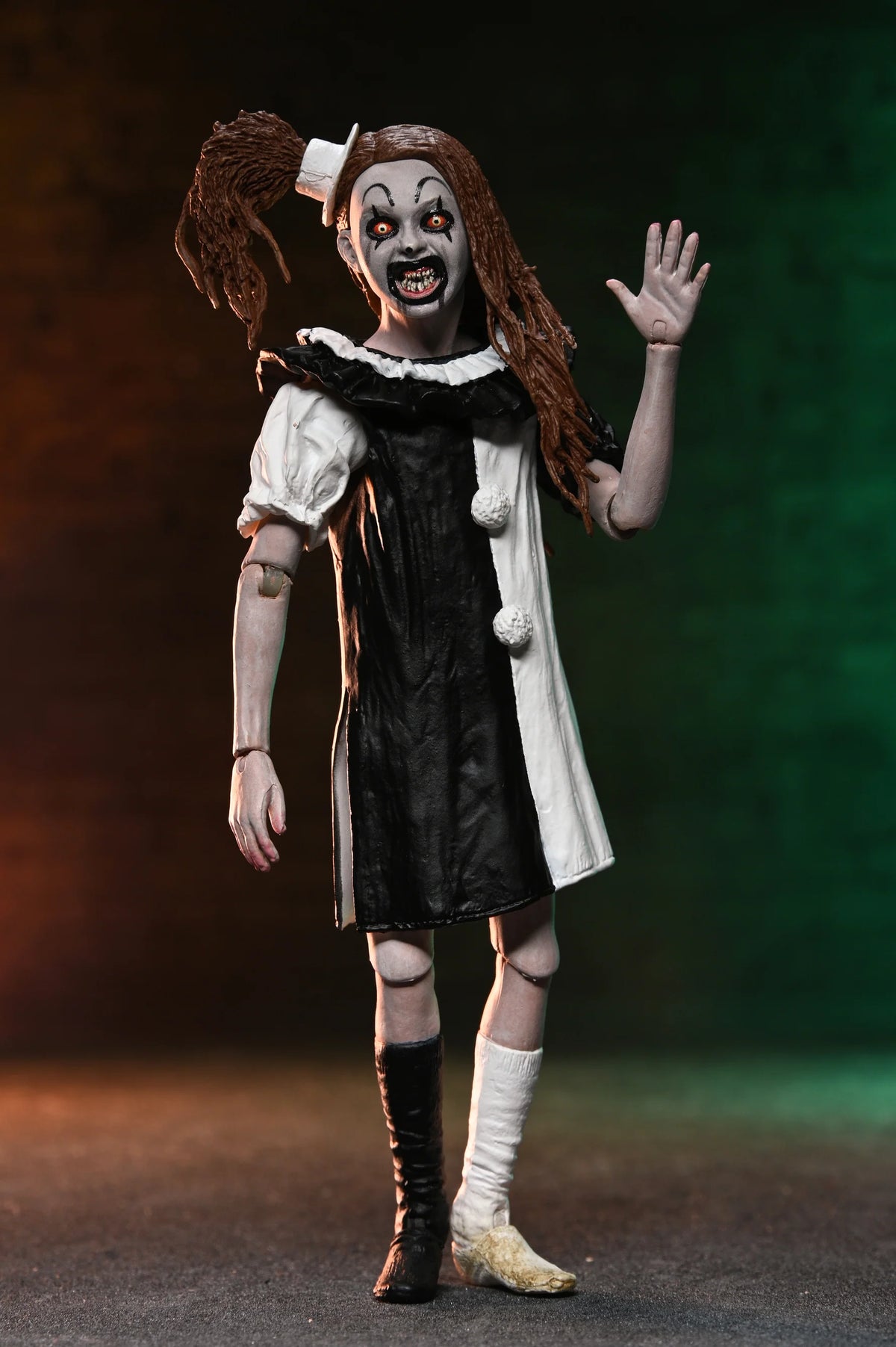 Terrifier 2 Ultimate Art the Clown & The Little Pale Girl 7-Inch Scale Figure 2-Pack - Action Figures - Horror