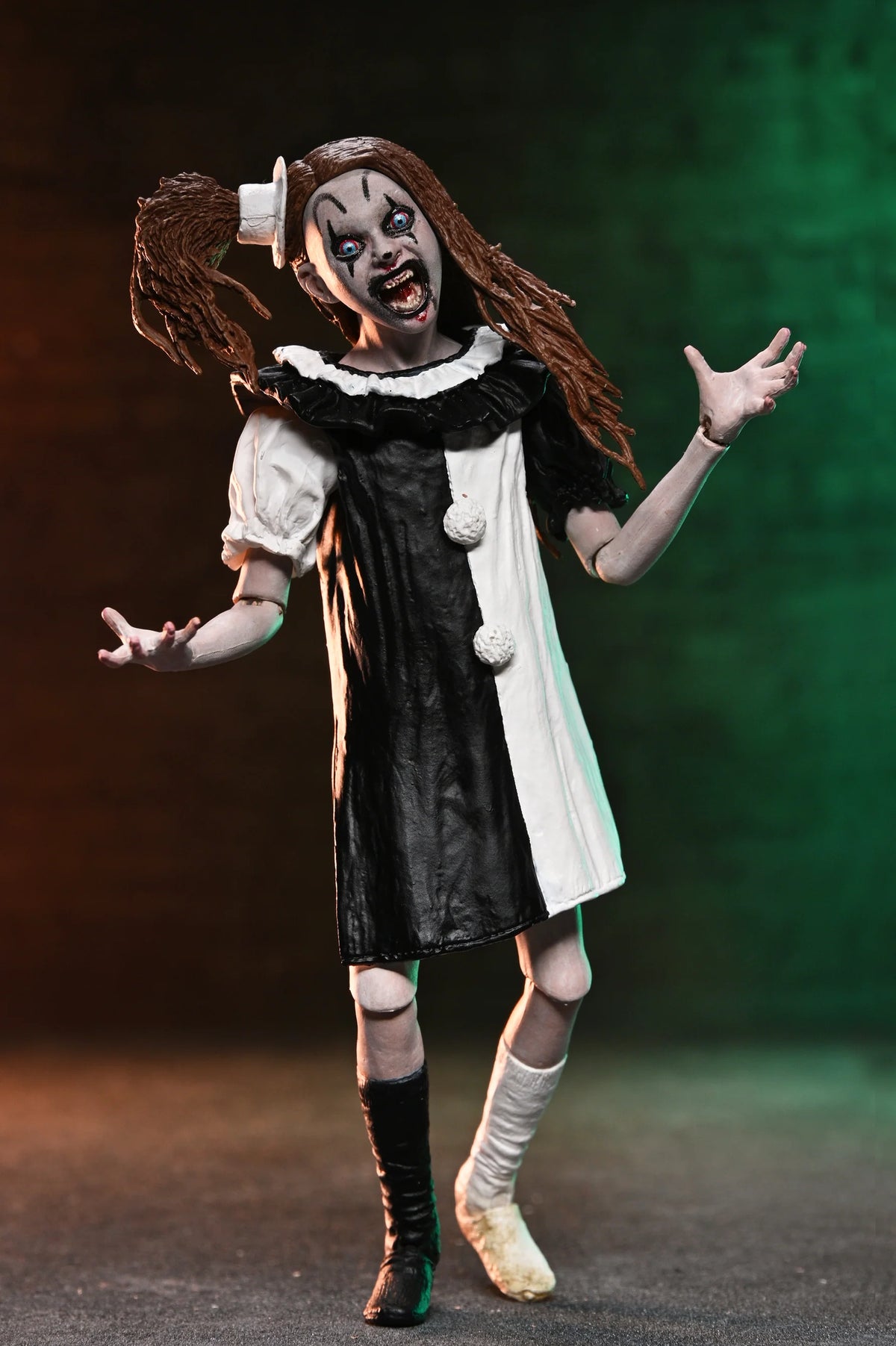 Terrifier 2 Ultimate Art the Clown & The Little Pale Girl 7-Inch Scale Figure 2-Pack - Action Figures - Horror