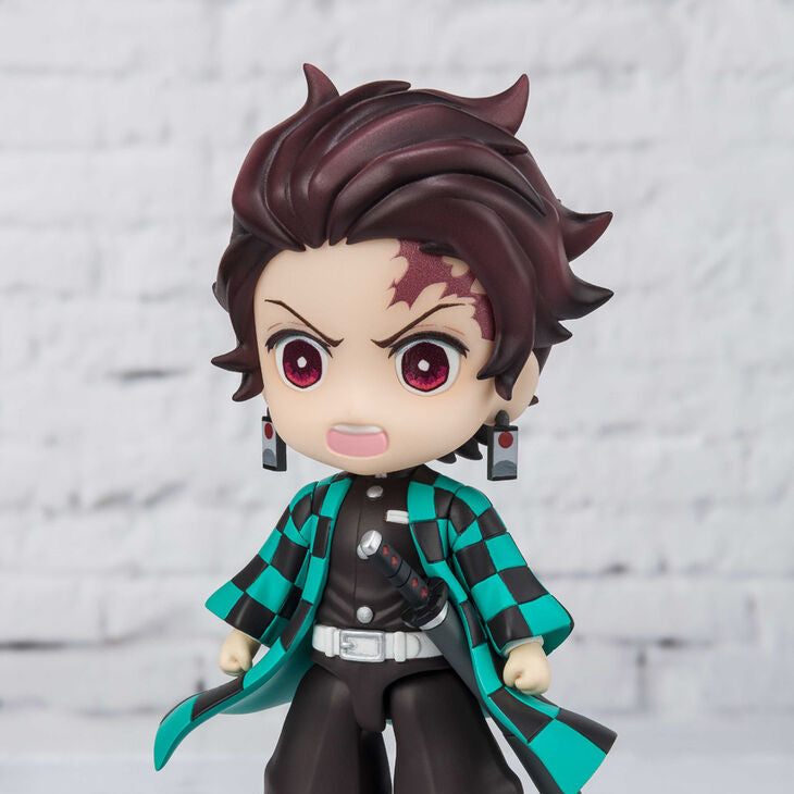 Tanjiro Kamado – Demon Slayer Figuarts Mini Figure (Water Breathing Ver.) | Bandai