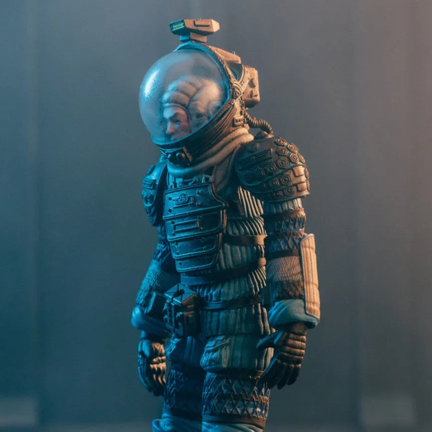 Alien – Lambert in Spacesuit PX 1/18 Scale Figure by Hiya Toys - Action Figures - Movies - Alien & Predator