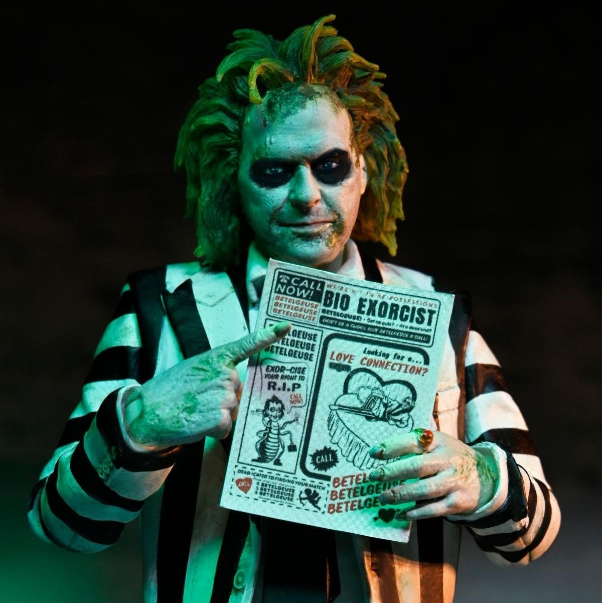 Beetlejuice – Ultimate Striped Suit Action Figure by NECA