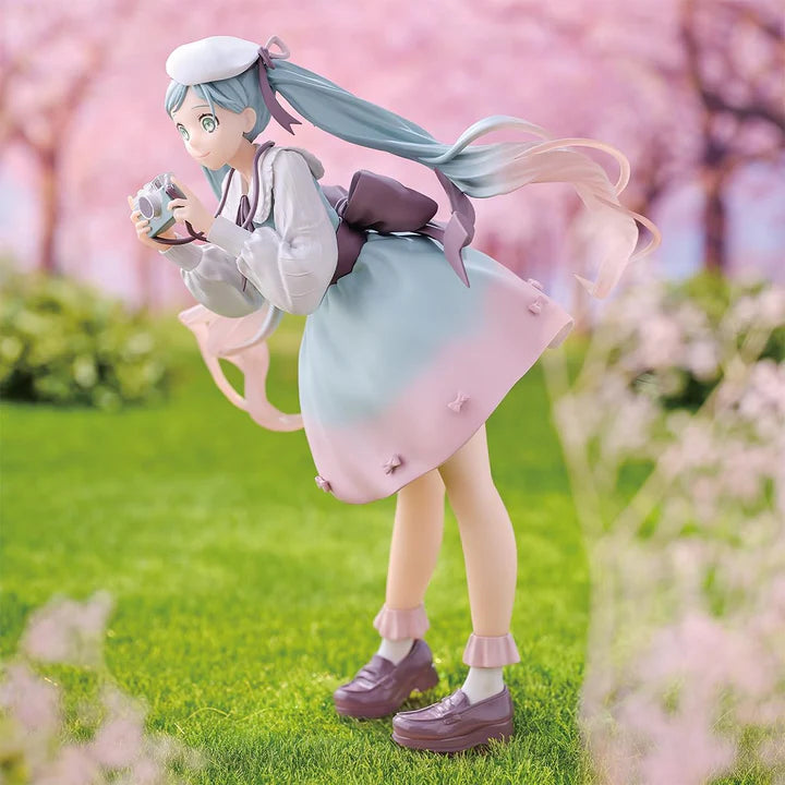 Hatsune Miku Holiday Memories Camera Figure – Vocaloid Banpresto - Action Figures - Anime