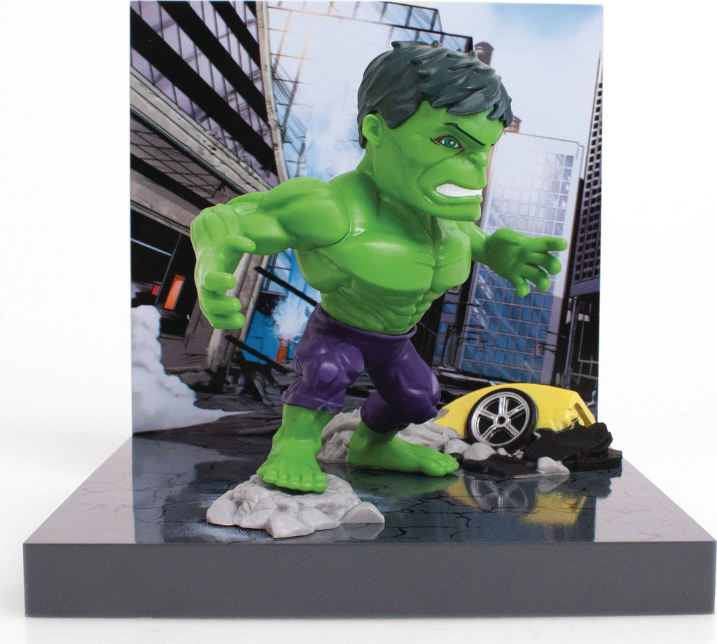 Hulk – Marvel Superama Figural Diorama by The Loyal Subjects