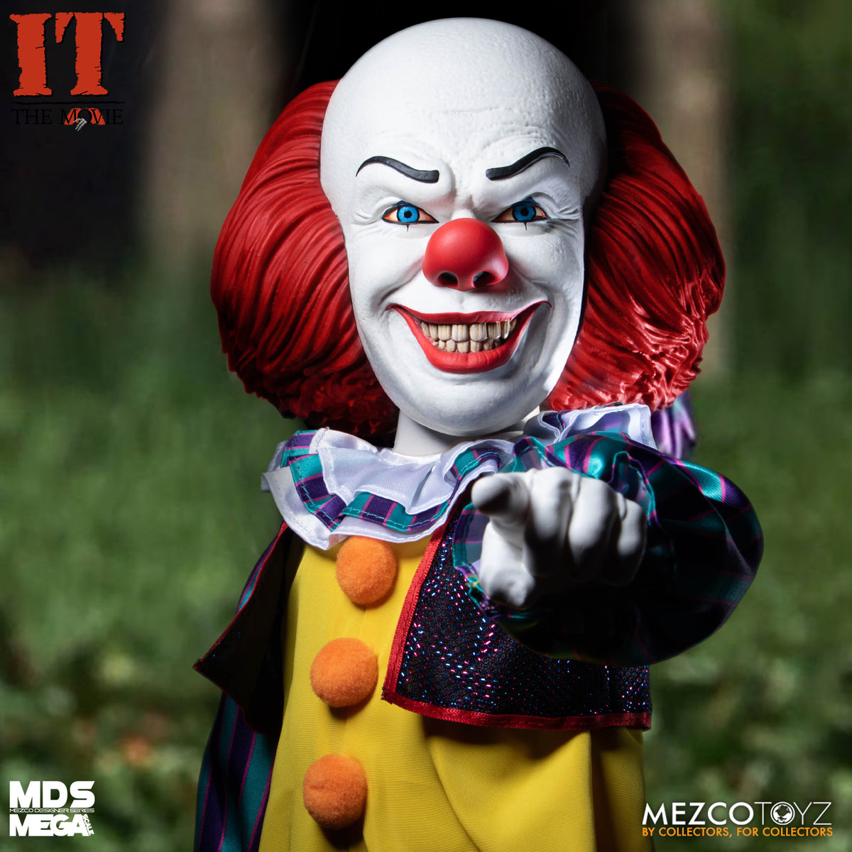 Pennywise 1990 Mega Scale Figure with Sound | Mezco MDS – Mythical