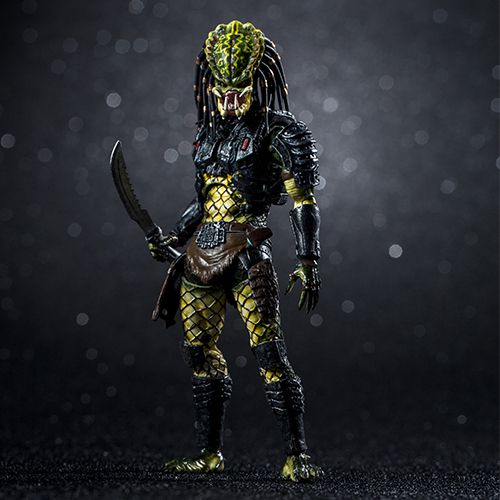 Predator – Stone Heart Predator NECA 7" Deluxe Figure - Action Figures - Movies - Alien & Predator