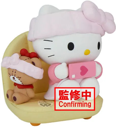 Hello Kitty Relaxing Time at Home figure holding a pink heart smartphone with Tiny Chum beside her. - Action Figures - Anime