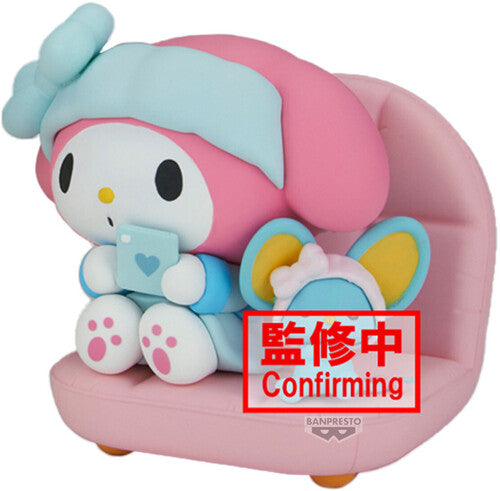 Side view of the My Melody Nakayoshi Memories figure wearing pale blue sleepwear and a matching headband.