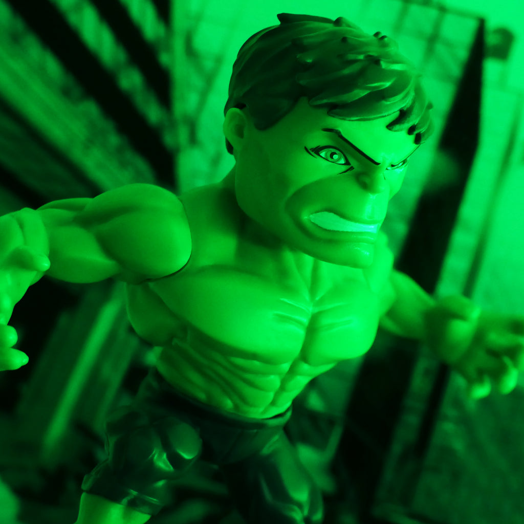 Hulk – Marvel Superama Figural Diorama by The Loyal Subjects