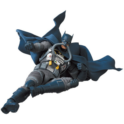 Batman (Stealth Jumper Suit) – DC Comics: Hush – Mafex Action Figure