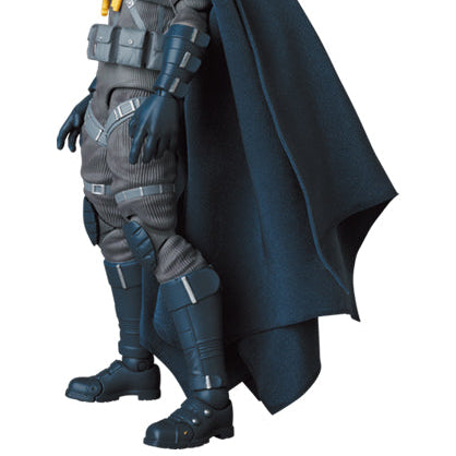 Batman (Stealth Jumper Suit) – DC Comics: Hush – Mafex Action Figure