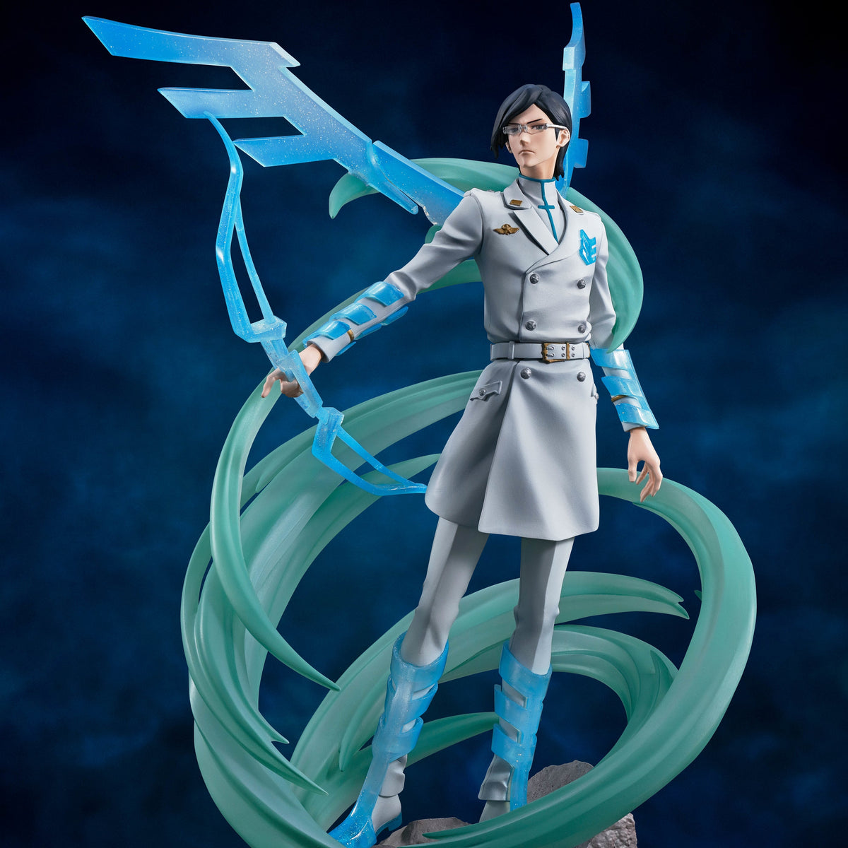 Figure of a character in a gray uniform with a blue weapon against a dark blue background