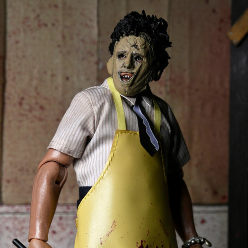 TEXAS CHAINSAW MASSACRE LEATHERFACE CLOTHED FIGURE