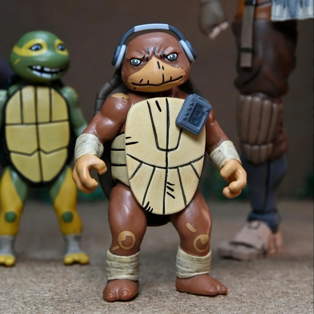 TMNT: The Last Ronin – Grammy April – 7” Action Figure by NECA