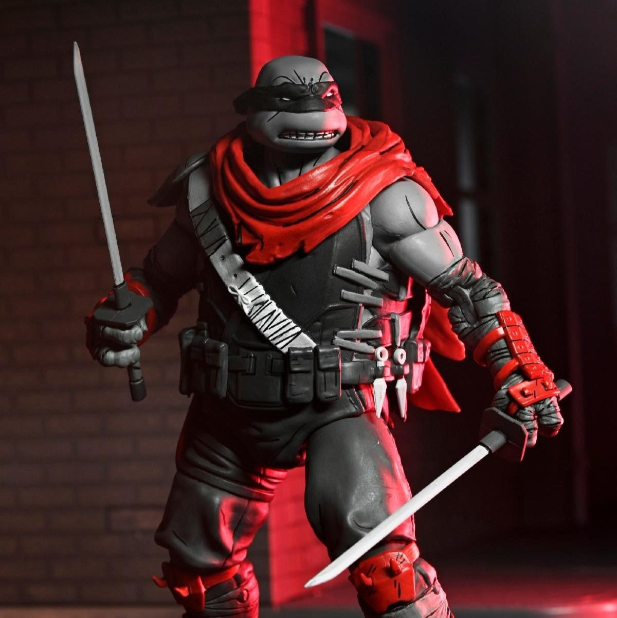 TMNT: The Last Ronin – The Lost Years – Leonardo (Nightwatcher) – 7” Action Figure by NECA - Action Figure