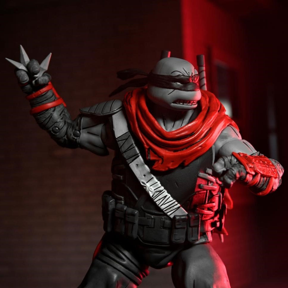 TMNT: The Last Ronin – The Lost Years – Leonardo (Nightwatcher) – 7” Action Figure by NECA - Action Figure