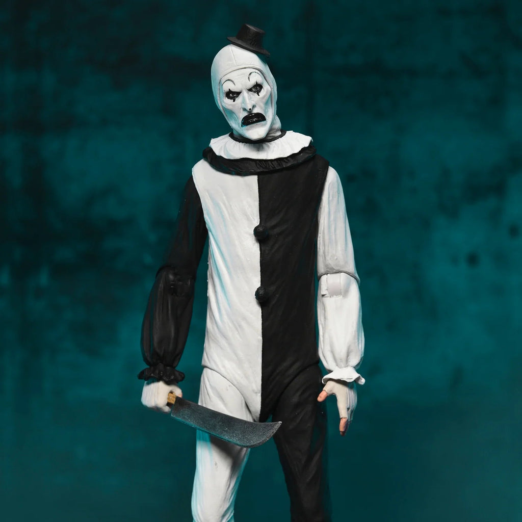 Terrifier – Art the Clown Ultimate 7-Inch Action Figure by NECA