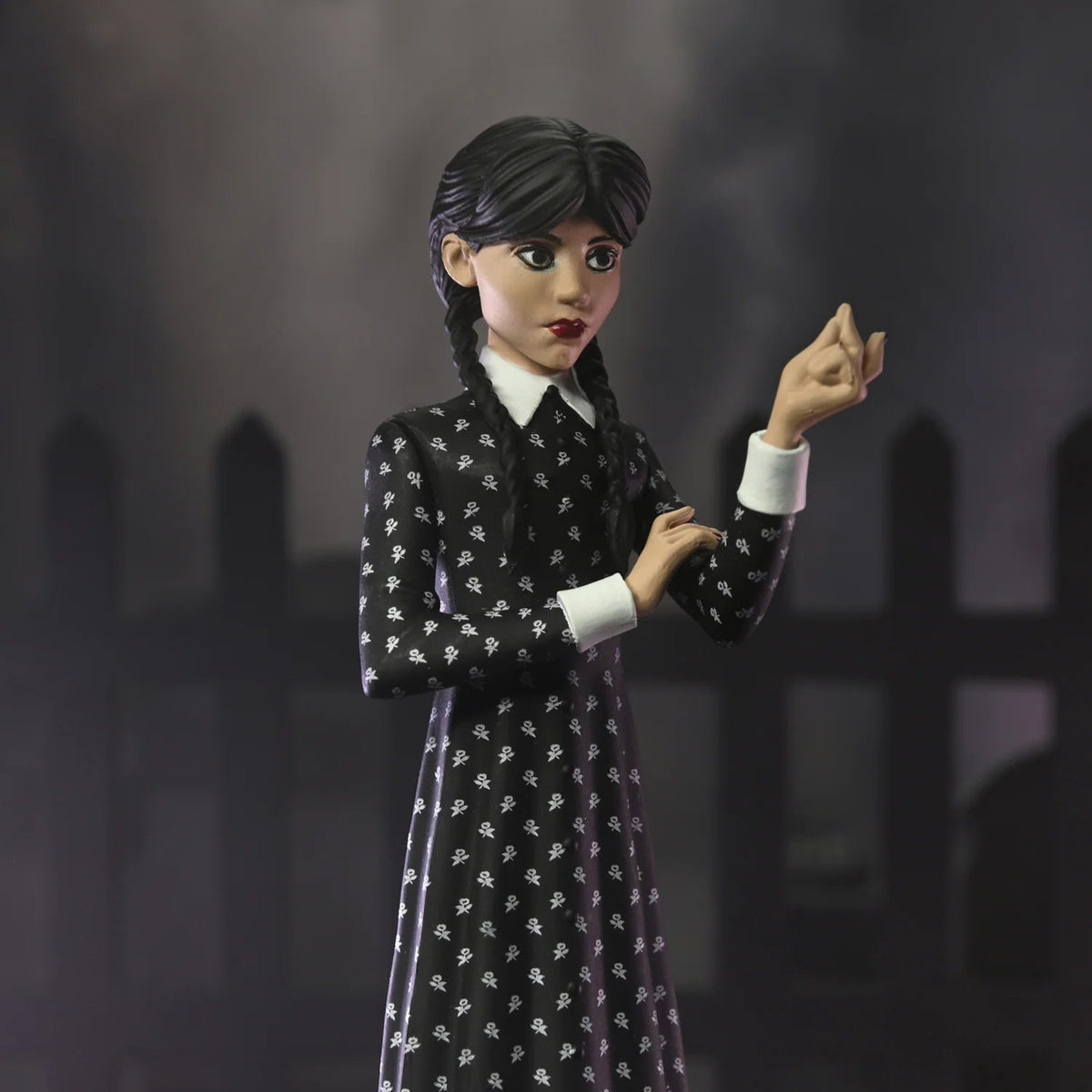 The Addams Family – Dancing Wednesday Mezco Living Dead Doll - Action Figures - Television