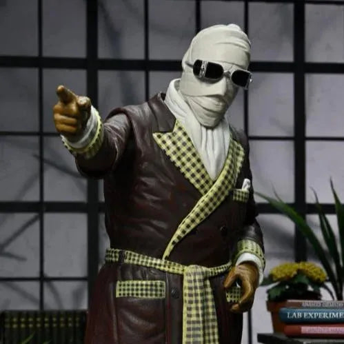 Universal Monsters – The Invisible Man (Kemp House Version) Ultimate 7” Color Action Figure by NECA