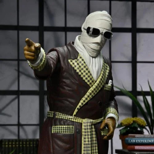 Universal Monsters – The Invisible Man (Kemp House Version) Ultimate 7” Color Action Figure by NECA - Action Figure