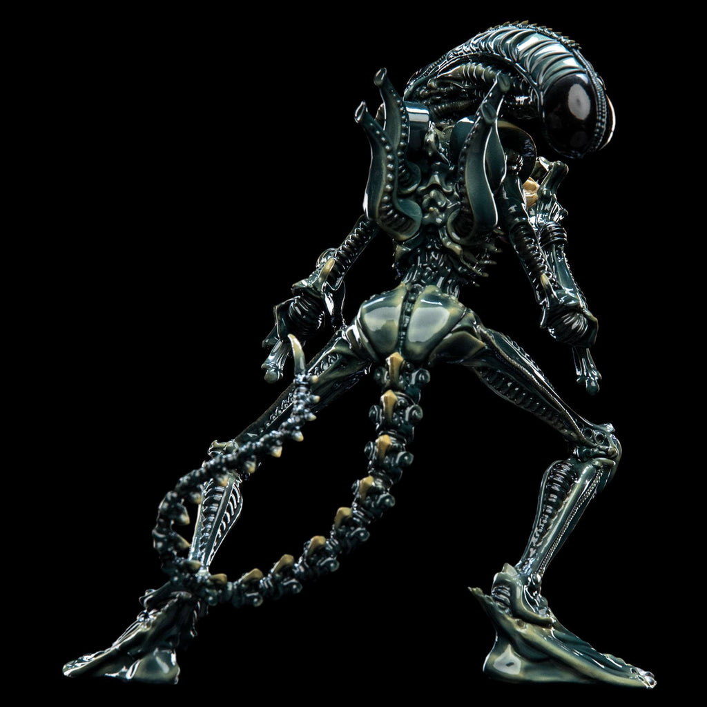 Mini Epics Aliens Xenomorph Soldier Limited Edition Vinyl Figure by Weta Workshop