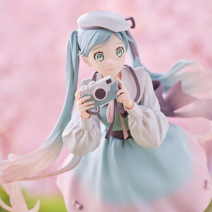 Hatsune Miku Holiday Memories Camera Figure – Vocaloid Banpresto