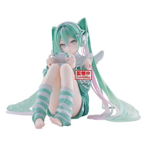 Hatsune Miku Holiday Memories (Game Ver.) Figure