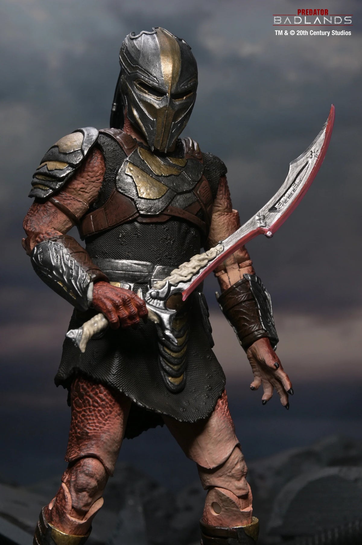 PREDATOR BADLANDS ULTIMATE DEK (TRAINING ARMOR) NECA FIGURE - Action Figures - Movies - Alien & Predator