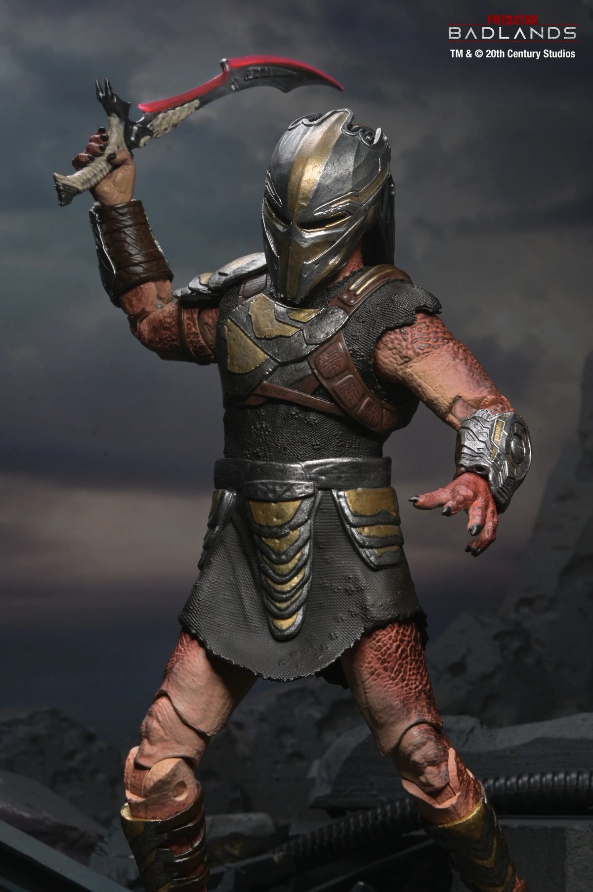 PREDATOR BADLANDS ULTIMATE DEK (TRAINING ARMOR) NECA FIGURE - Action Figures - Movies - Alien & Predator