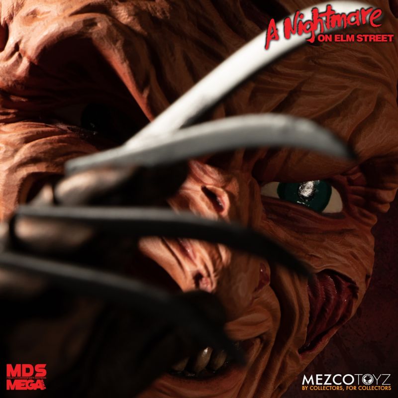 Freddy Krueger – MDS Mega Scale Talking Figure by Mezco Toyz
