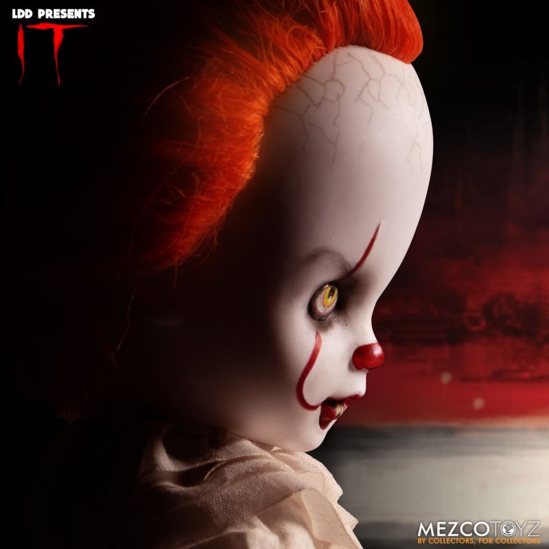 Pennywise – Living Dead Dolls Figure by Mezco Toyz (IT)